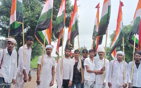 श्री देवनारायण जी के मंदिर पर चढ़ाया ध्वज