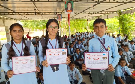 जीवन अनमोल कार्यक्रम के तहत विद्यालय में हुआ भाषण प्रतियोगिता का आयोजन