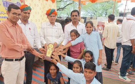 जिला कुश्ती में मोमी की छात्राओं ने जीती चैम्पियनशिप