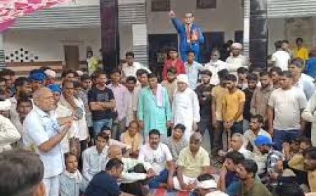 भीमराव अंबेडकर की प्रतिमा को तोड़ने के आरोपी पुलिस की पकड़ से दूर: 9 सितंबर से जारी लगातार धरना