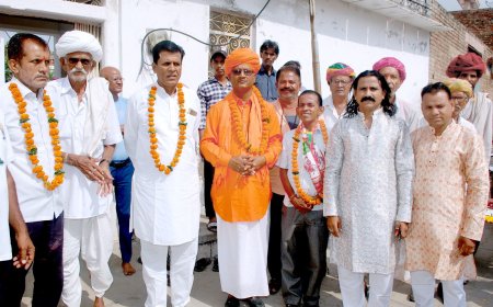 खंदरा बाबा रामदेवजी के दर्शनार्थ पालडीजाेड़ से 11वां पैदल संघ रवाना