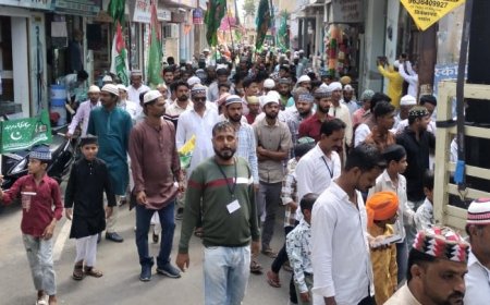 शानो शौकत के साथ निकाला गया जुलूस ए मोहम्मदी