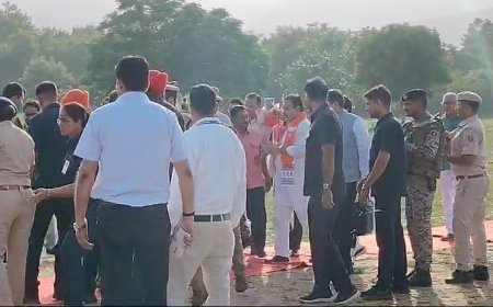 मुख्यमंत्री भजनलाल का अलवर पहुंचने पर किया स्वागत: आरएसएस केसंस्थापक मोहन भागवत से लिया मार्गदर्शन