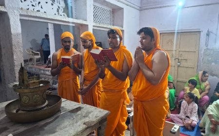 जैन मंदिर में आत्मा की शुद्धि का पर्व क्षमा वाणी मनाया