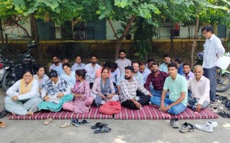 राज खसरा गिरदावरी एप्प मे पांच संशोधन की मांग, पटवारियों ने कि पेन डाउन स्ट्राईक