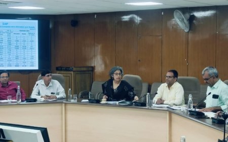 रबी सीजन के लिए उर्वरको की मांग, आपूर्ति एवं उपलब्धता की समीक्षा बैठक,विनिर्माता एवं आपूर्तिकर्ता कम्पनियां उर्वरको की शत् प्रतिशत सप्लाई को ​सुनिश्चित करेः आयुक्त कृषि