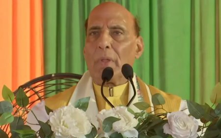 जम्मू-कश्मीर में लोकतंत्र को फलता-फूलता देख पाकिस्तान को दर्द हो रहा है: - राजनाथ सिंह