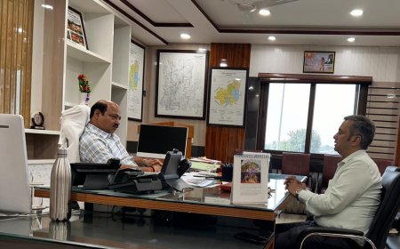 जिला कलक्टर ने आबकारी, परिवहन एवं वाणिज्य कर विभाग के रेवेन्यू टारगेट्स की ली बैठक