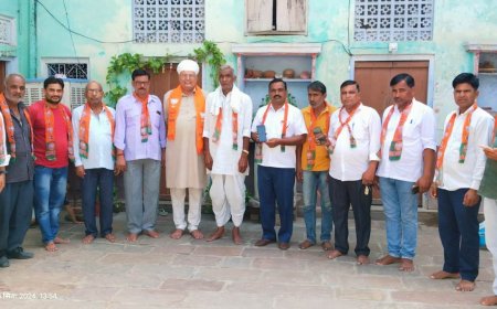 कस्बे में चुंगी नंबर तीन पर सदस्य महा अभियान को लेकर बैठक का आयोजन