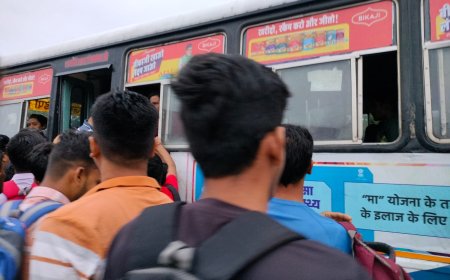 CET परीक्षार्थियों के लिए सांसद लुम्बाराम चौधरी ने दो बसों की कारवाई व्यवस्था, छात्रों ने जताया आभार