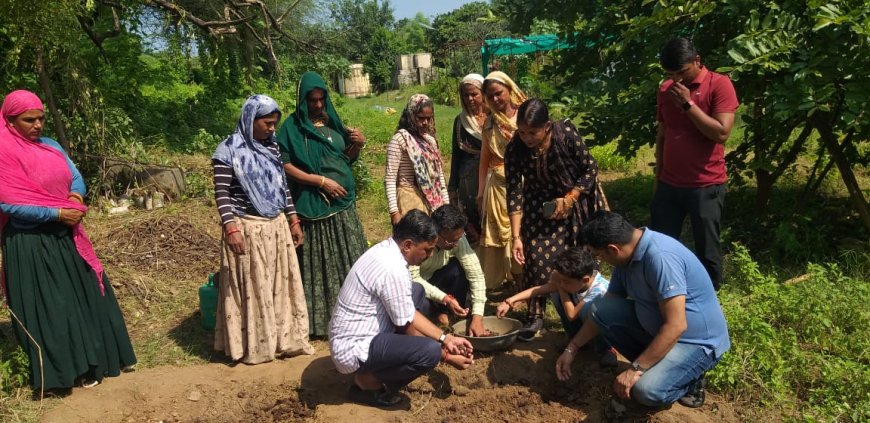 वन विभाग व सुमंगल सेवा संस्थान के संयुक्त तत्वावधान में हुआ फलों के 2750 बीजो का बीजारोपण