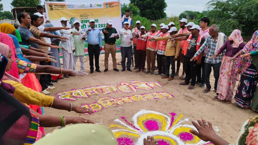 स्वच्छता ही सेवा अभियान के तहत दिल्ली मुंबई एक्सप्रेस वे के निकट चलाया सफाई अभियान