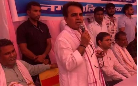 नगर पालिका महुवा द्वारा सेवा पखवाड़ा के तहत विधायक राजेंद्र प्रधान द्वारा सफाई कर्मियों व स्काउट गाइड को किया सम्मानित