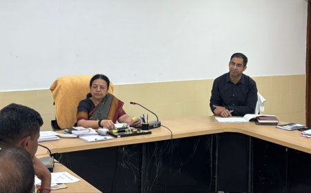 सरकारी योजनाओं का लाभ प्रत्येक पात्र तक पहुंचाया जाना सुनिश्चित करें: रश्मि गुप्ता