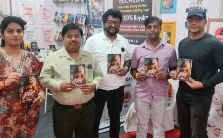 लखनऊ में आयोजित राष्ट्रीय पुस्तक मेले में उपनगर पुर के युवा लेखक चन्द्रेश टेलर की पुस्तक "वर्तमान में हनुमान" का किया  लोकार्पण