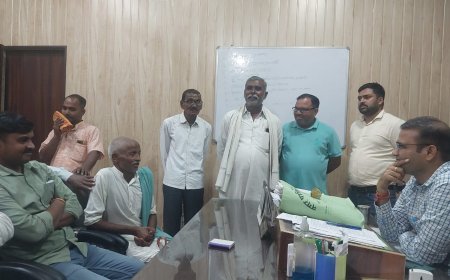 एसडीएम दातागंज ने सुनी लोगों की समस्याएं