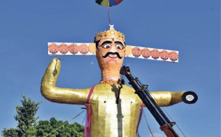 बुराई पर अच्छाई की जीत का पर्व दशहरा मनाया