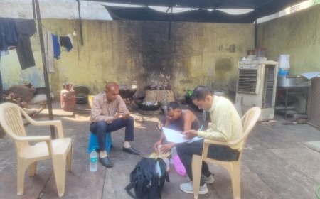 गोविन्दगढ़ में शुद्ध आहार मिलावट पर वार  अभियान के तहत कार्यवाई,20 किलो घी जप्त,10 किलो मिढाई करवाई नष्ट