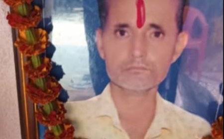 पचलंगी में  समाज सेवकों एवं गणमान्य लोगों ने कैलाश बड़सरा की प्रतिमा पर किए पुष्प अर्पित