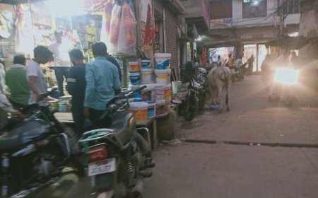 नगर पालिका प्रशासन ने हटवाया सड़क से अस्थाई अतिक्रमण