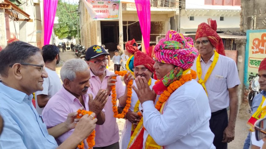 महुवा में अग्रसेन जयंती पर निकाली कलश व शोभायात्रा  अनेकसामाजिक संगठनों ने जगह-जगह किया  स्वागत