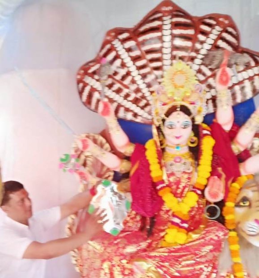 उदयपुरवाटी में दुर्गा पूजा महोत्सव कार्यक्रम :गोपीनाथ जी के मंदिर के पास सुबह-शाम आरती में उमड़ रहा है श्रद्धा का सैलाब