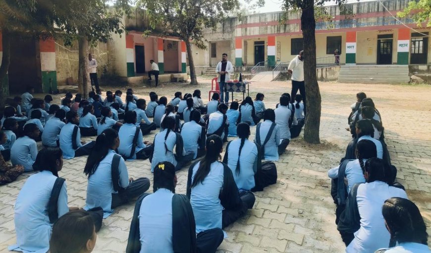 आयुर्वेदिक विभाग के महुवानोडल अधिकारीवैध राजकुमार मीणा के सानिध्य में आरोग्य सप्ताह का हुआ शुभारंभ