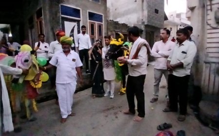 गुरला में गोवर्धन पूजे, बैलों को भड़काकर मनाया खेखरा पर्व