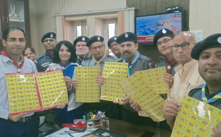 भारत स्काउट गाइड झण्डा (स्टीकर) का विमोचन