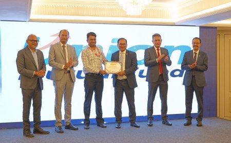 बड़ागांव निवासी बैंक मैनेजर राकेश सैनी का मुंबई मे  हुआ जोरदार सम्मान