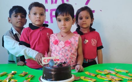 क्रिएटिव किड्स प्ले स्कूल में चिल्ड्रन डे पर बच्चों ने काटा केक,  नन्हे नन्हे बच्चों ने हर्षोल्लास से मनाया चिल्ड्रन डे