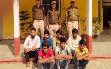 ऑपरेशन एंटीवायरस: सात साइबर ठग गिरफ्तार, 2 विधि से संघर्शरत बालक निरूद्व ,12 ऐन्ड्रोईड मोबाईल, 3 फर्जी सिम कार्ड,2 पेटीएम बार कोड स्कैनर,9 फर्जी एटीएम कार्ड जब्त