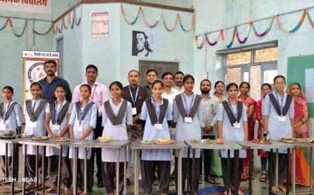 पीएमश्री राबाउमावि तखतगढ़ में कबाड़ से जुगाड़ (Waste to Best) प्रदर्शनी आयोजित