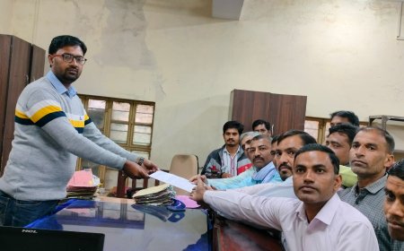 अंधाधुंध निजीकरण के विरोध में विद्युत विभाग के कर्मचारियों का एक दिन का कार्य बहिष्कार