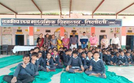 तिलोली में भामाशाह ने विधालय में बच्चों को 100 जर्सियां की वितरित खिल उठे बच्चों के चहरे