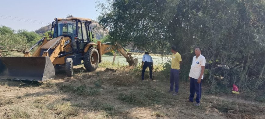 श्मशान भूमि के कायाकल्प के लिए दो रिटायर्ड अध्यापक भाइयों की अनोखी पहल