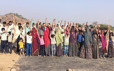 आज फिर फुटा ग्रामीणों का गुस्सा आग्नि मिसाल निकाल कर किया विरोध