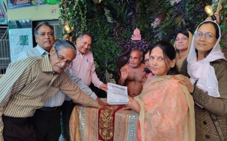 अपनी भारतीय संस्कृति संरक्षण का भी कार्य करें पत्रकार - जैन संतआचार्य विहर्ष सागर जी महाराज