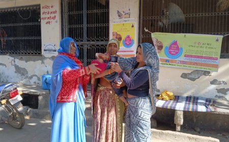 प्राथमिक चिकित्सा गुरलाँ  के 26 सेन्टर में 2125 बच्चों को पिलाई पोलियो दवा