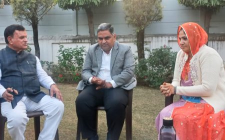 मूंग की खरीद को पुनः शुरू करने की मांग को लेकर सहकारिता मंत्री  से मिले पुर्व विधायक श्री राम भींचर व प्रधान सुमिता भींचर