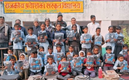 नीमला में भामाशाह रामेश्वर विजय के द्वारा स्कूली विधार्थीयो को वितरित की जर्सी