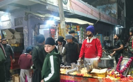 शहादत को समर्पित शहर के कई इलाकों में दूध का लंगर लगाया