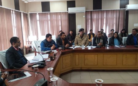 गणतंत्र दिवस की तैयारियां समय पर पूरी करें- जिला कलक्टर