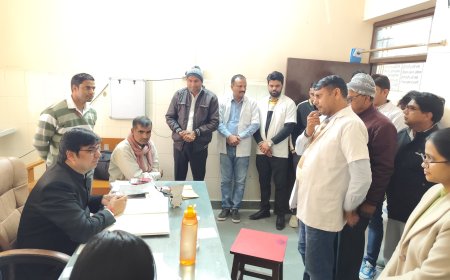 सीएमएचओ डॉ छोटेलाल गुर्जर ने किया मुकुंदगढ़ सीएचसी का किया निरीक्षण