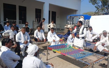 मेव समाज के लोगों की अलावडा में  बैठक का किया आयोजन