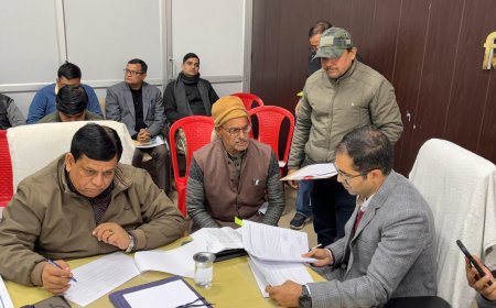 जिला कलक्टर ने जनसुनवाई में आमजन के सुने परिवाद: आमजन की समस्याओं का समाधान प्राथमिकता से करते हुए उन्हें राहत पहुंचाऐं-  जिला कलक्टर