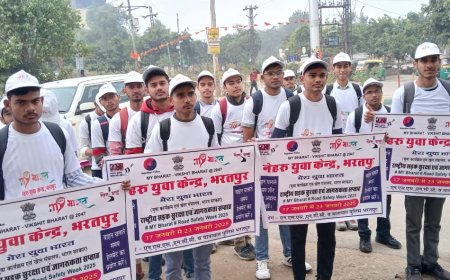 सड़क सुरक्षा एवं जागरूकता सप्ताह के तहत यातायात नियमों की दी जानकारी