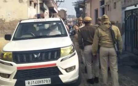 रेप पीड़िता के सुसाइड के बाद गुस्साए परिजनों ने एक व्यक्ति के घर पर किया पथराव