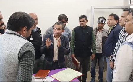 मुख्य चिकित्सा एवं स्वास्थ्य अधिकारी ने किया निरीक्षण: निर्देशन में सिमट गया निरीक्षण, कोई ठोस कार्यवाही नहीं