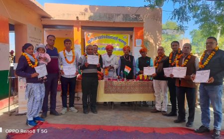 वार्षिकोत्सव में अतिथियों, पूर्व विद्यार्थियों, भामाशाहों को किया गया  सम्मानित